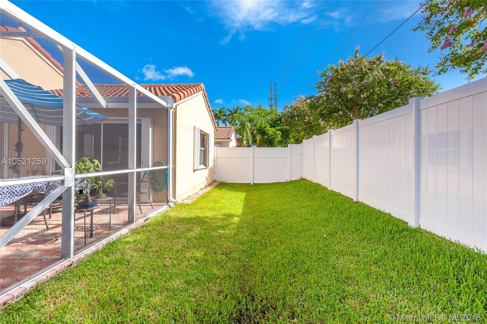 MISTY BAY - Residential