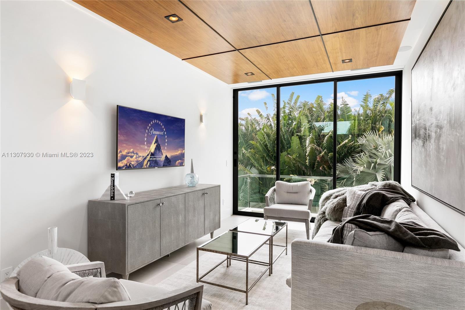 ADMIRALS COVE PAR C - Residential