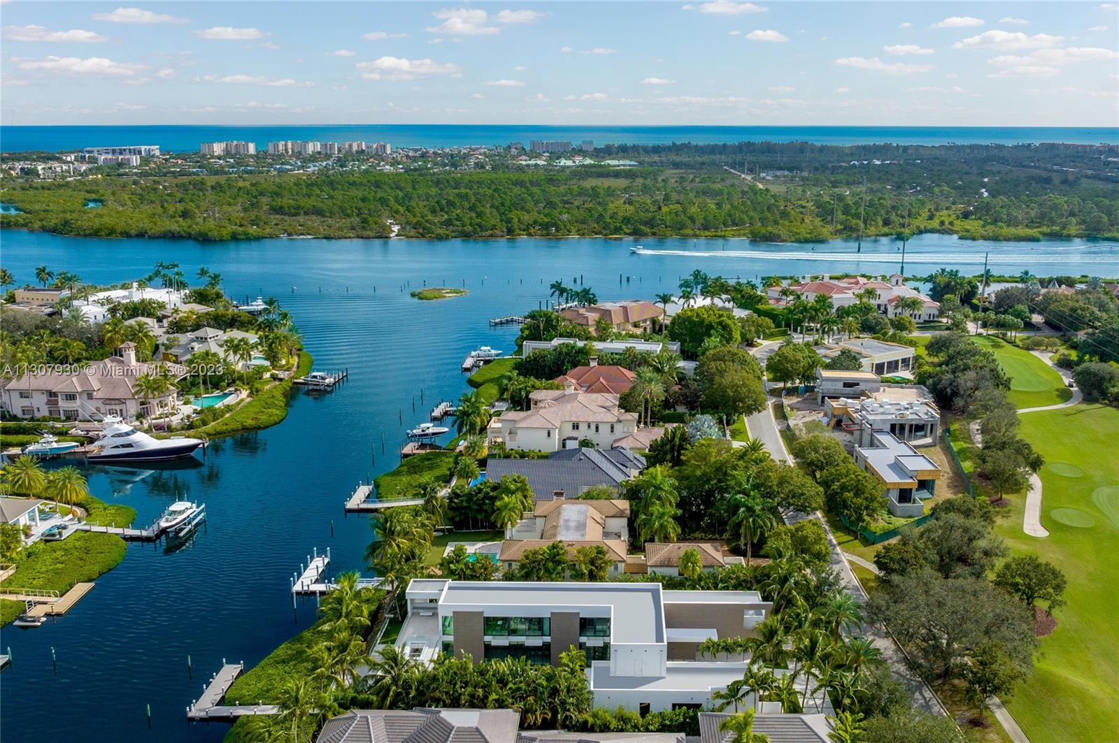 ADMIRALS COVE PAR C - Residential