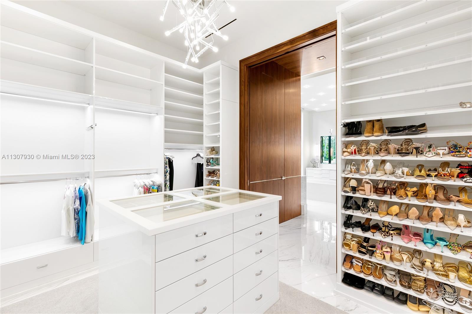 ADMIRALS COVE PAR C - Residential