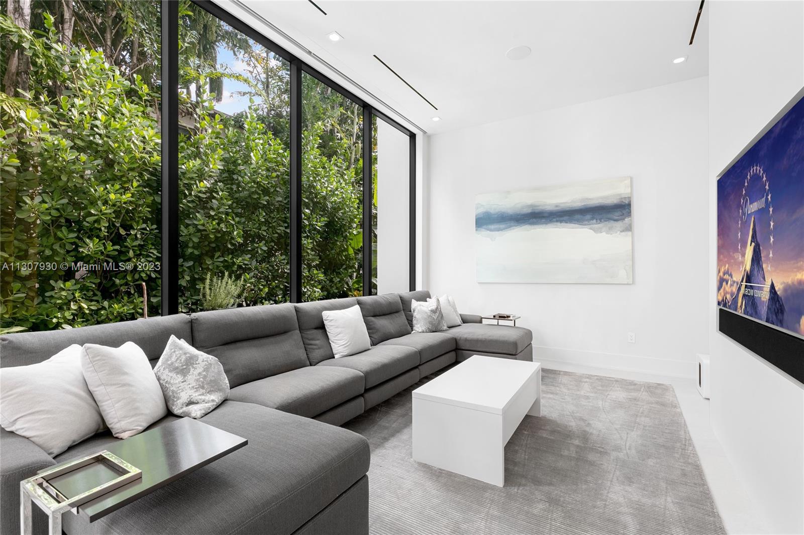 ADMIRALS COVE PAR C - Residential