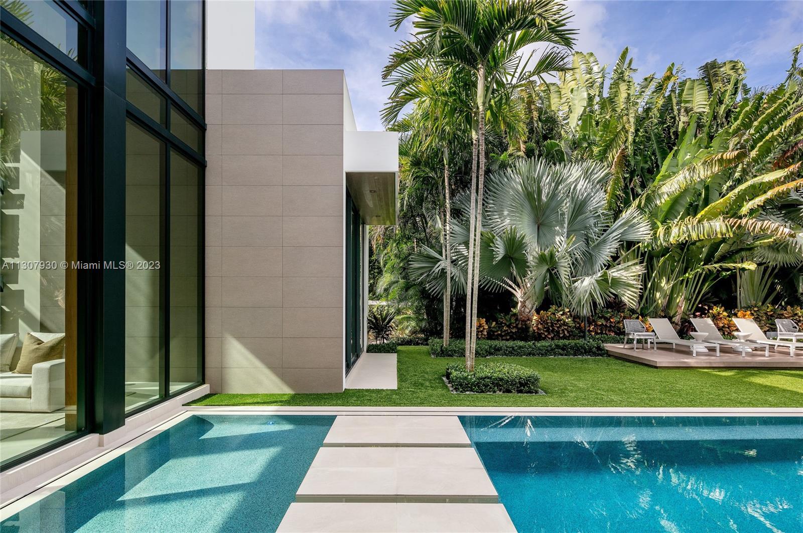 ADMIRALS COVE PAR C - Residential