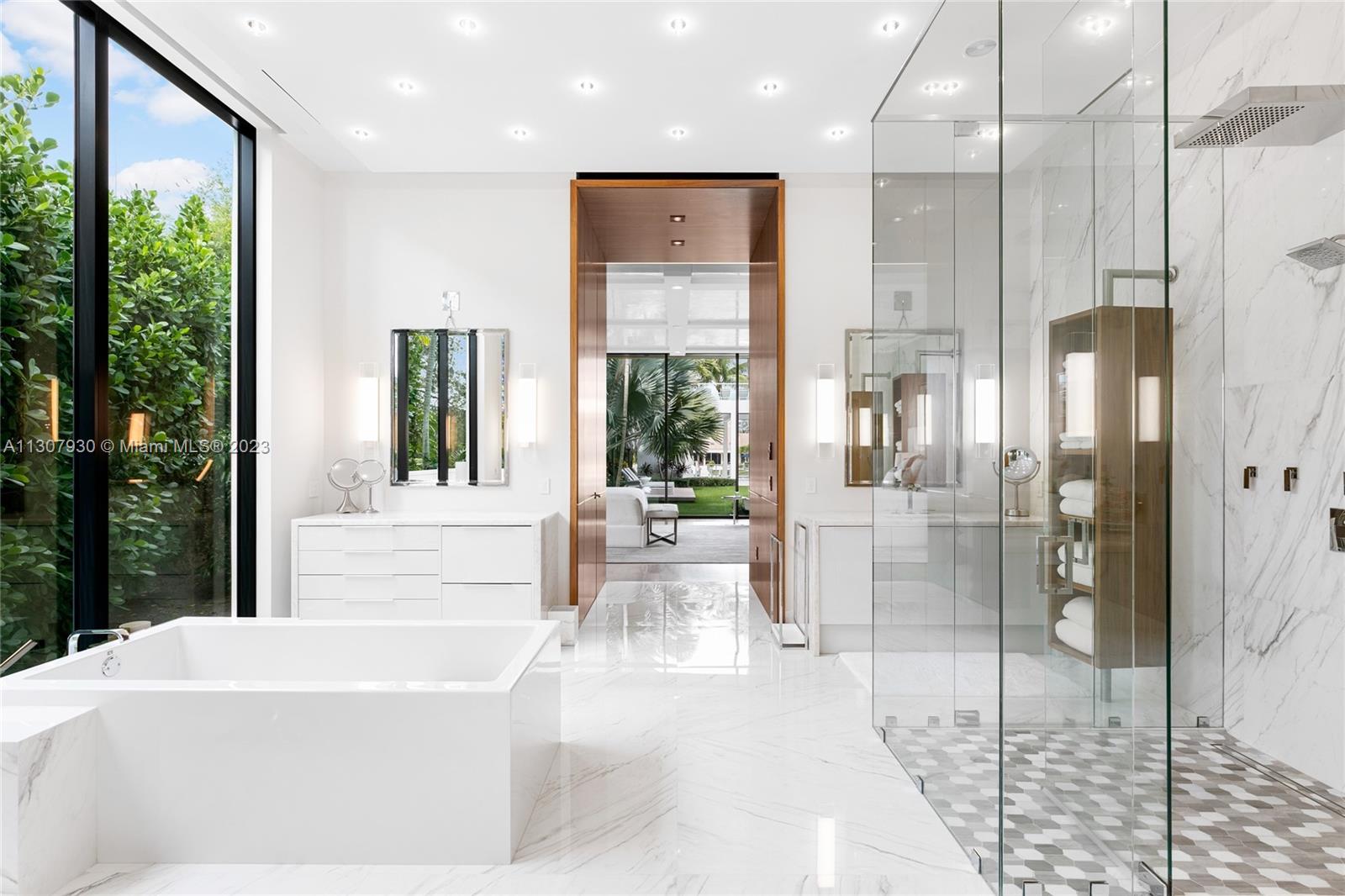 ADMIRALS COVE PAR C - Residential