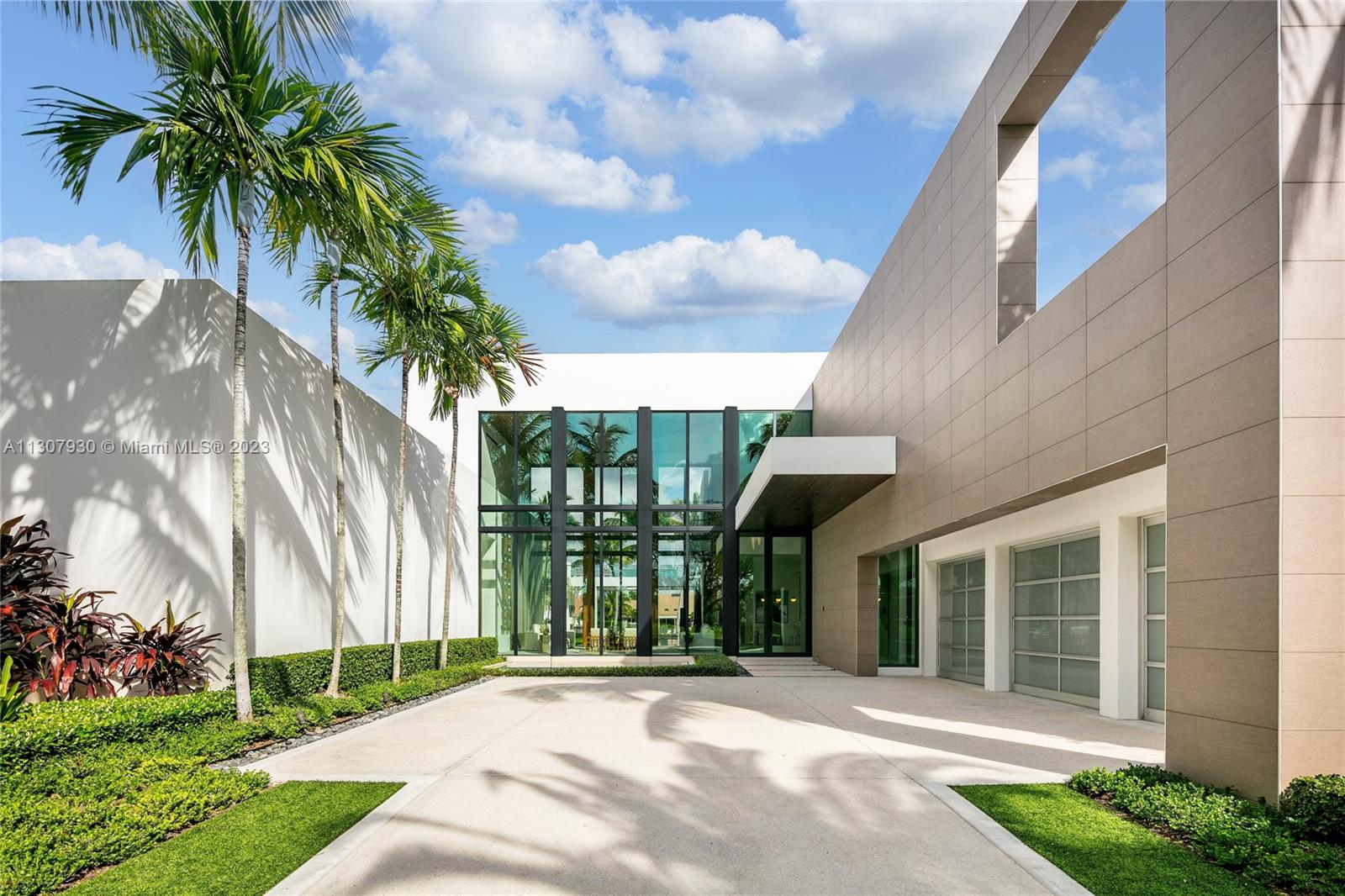 ADMIRALS COVE PAR C - Residential