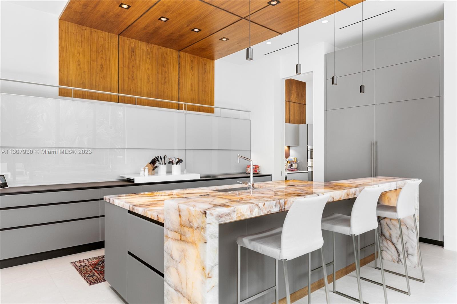 ADMIRALS COVE PAR C - Residential