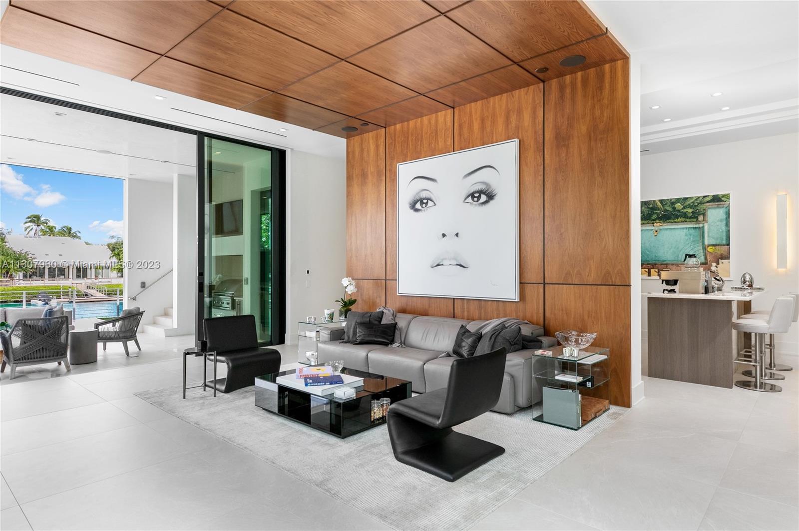 ADMIRALS COVE PAR C - Residential