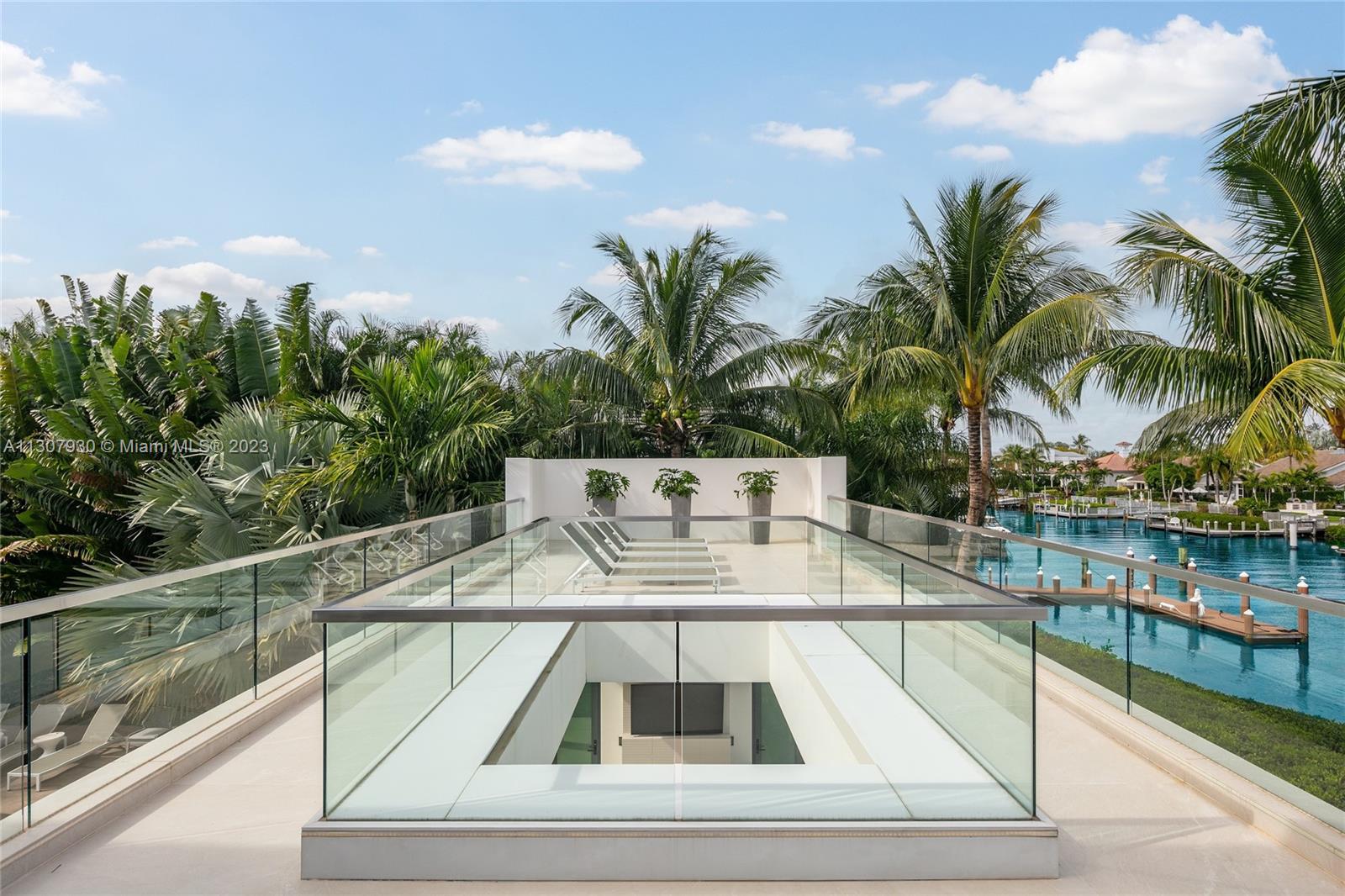 ADMIRALS COVE PAR C - Residential