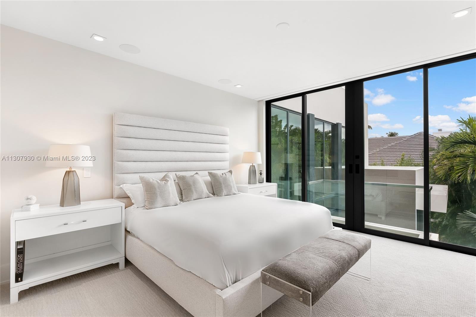 ADMIRALS COVE PAR C - Residential