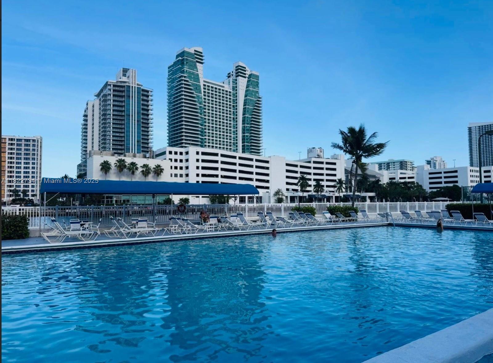400 Leslie Dr 731, Hallandale Beach, Broward County, Florida - 2 Bedrooms  
2 Bathrooms - 