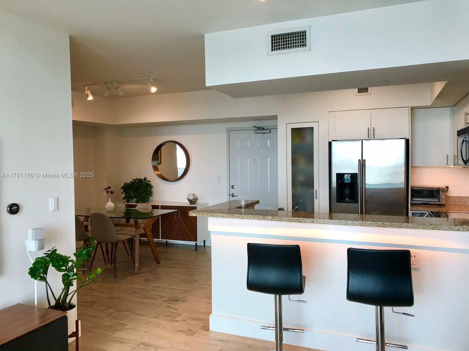1723 SW 2nd Ave 805