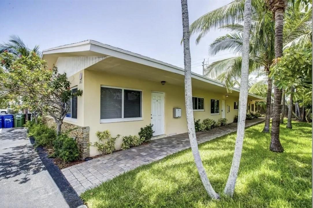 1452 Holly Heights Dr 2, Fort Lauderdale, Broward County, Florida - 2 Bedrooms  
1 Bathrooms - 