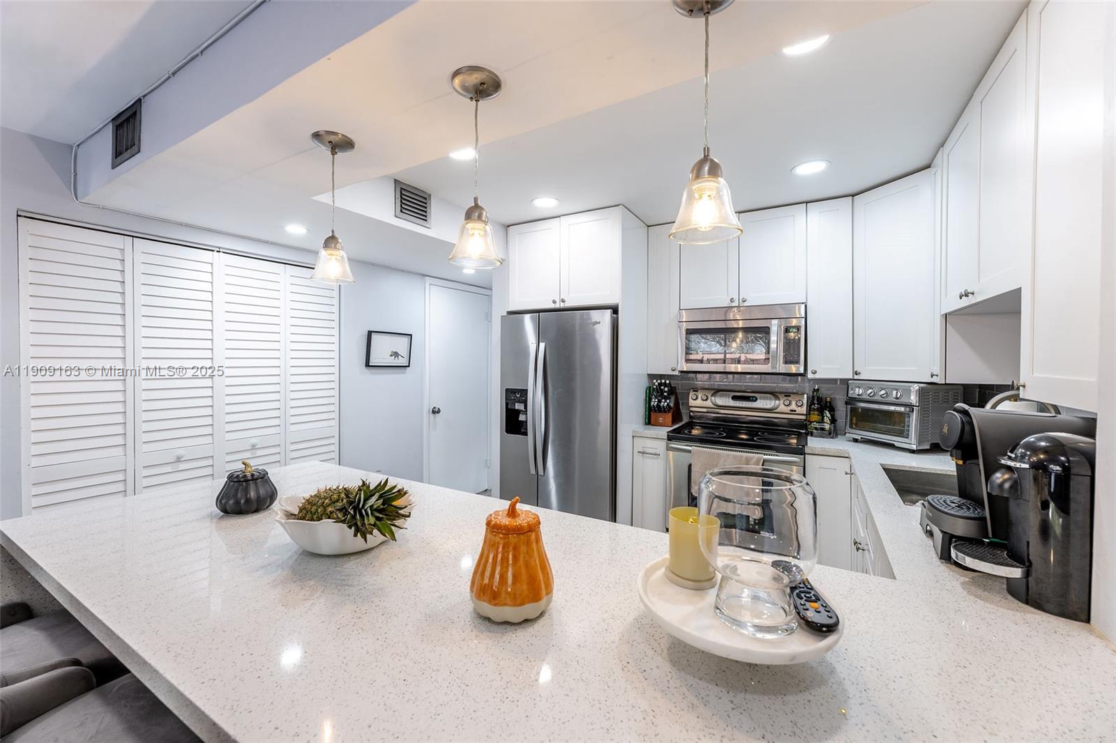 DADELAND COVE SEC 1 - Residential