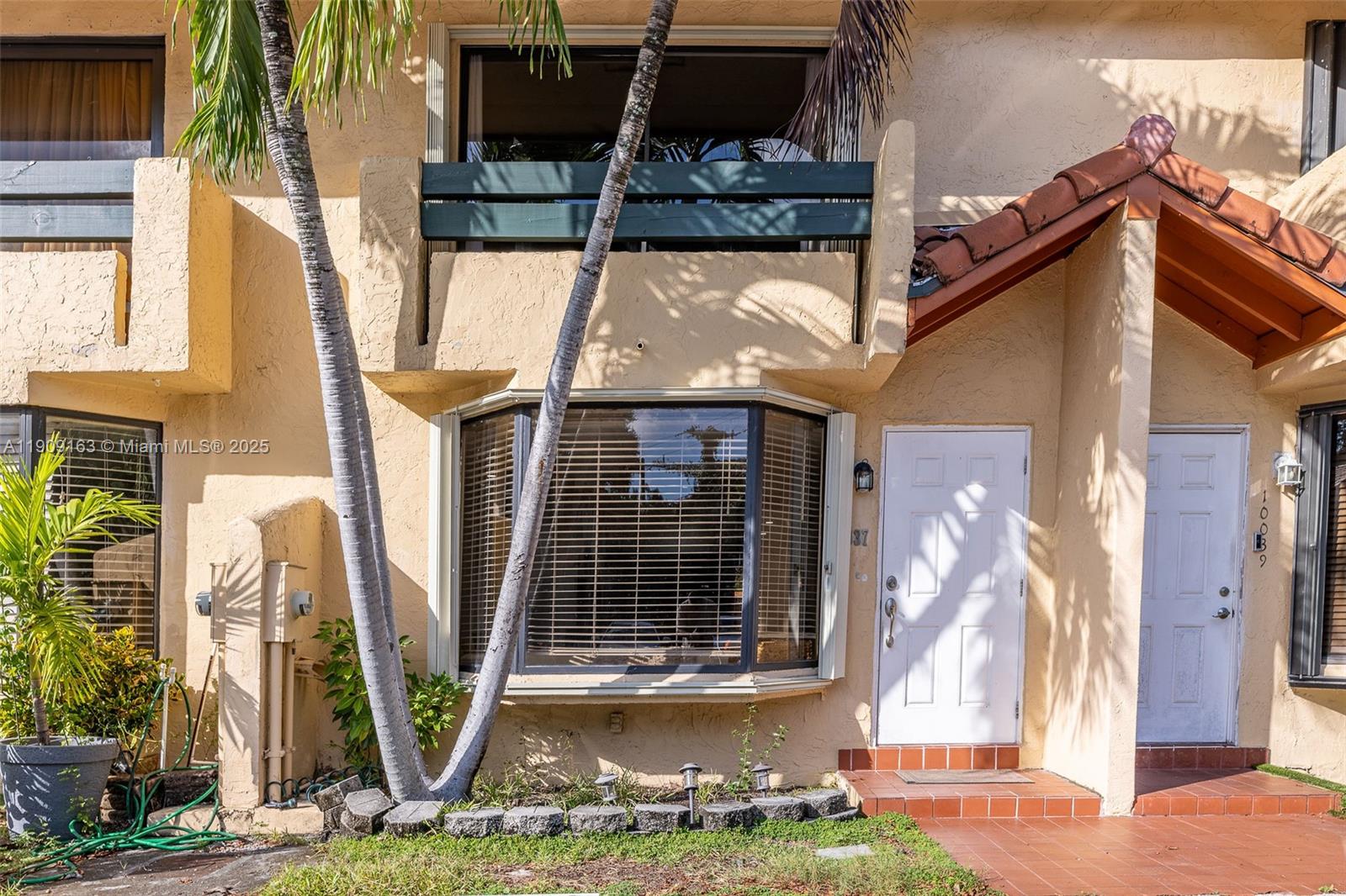 DADELAND COVE SEC 1 - Residential