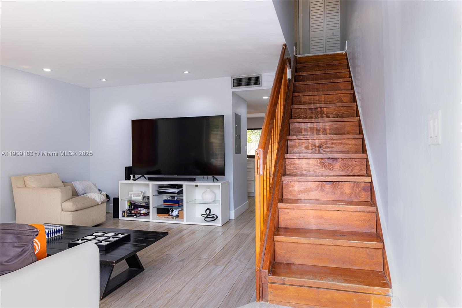 DADELAND COVE SEC 1 - Residential