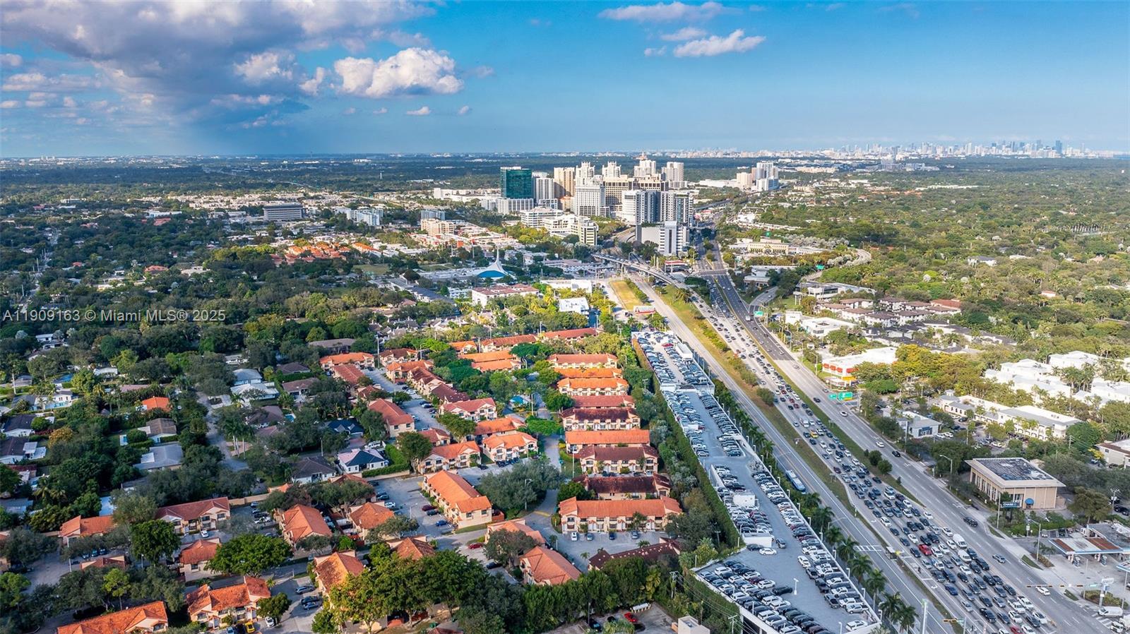 DADELAND COVE SEC 1 - Residential