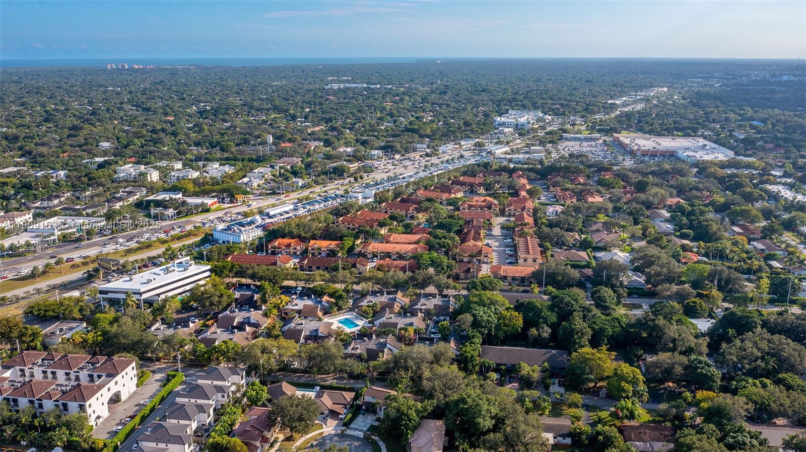 DADELAND COVE SEC 1 - Residential