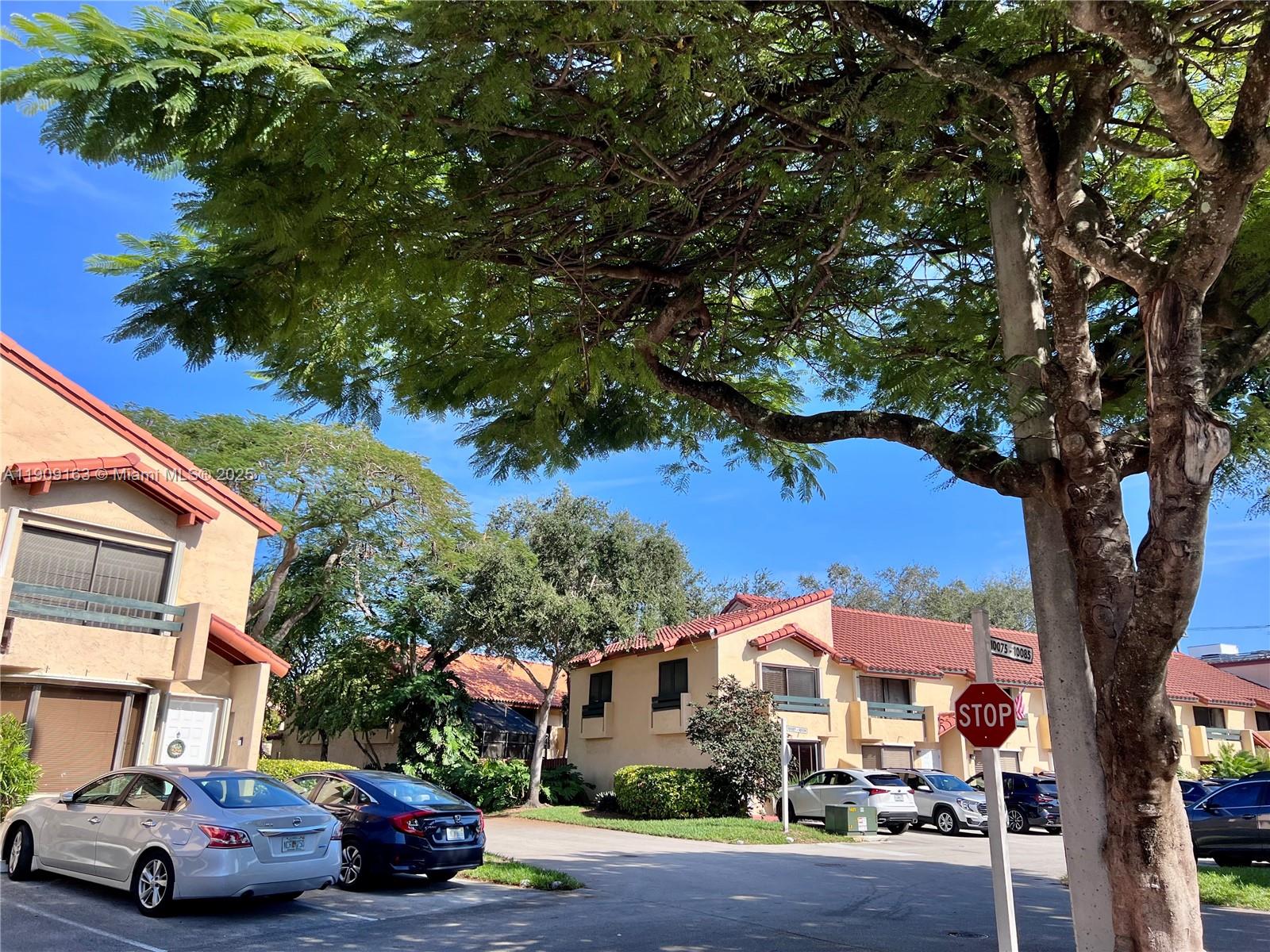 DADELAND COVE SEC 1 - Residential