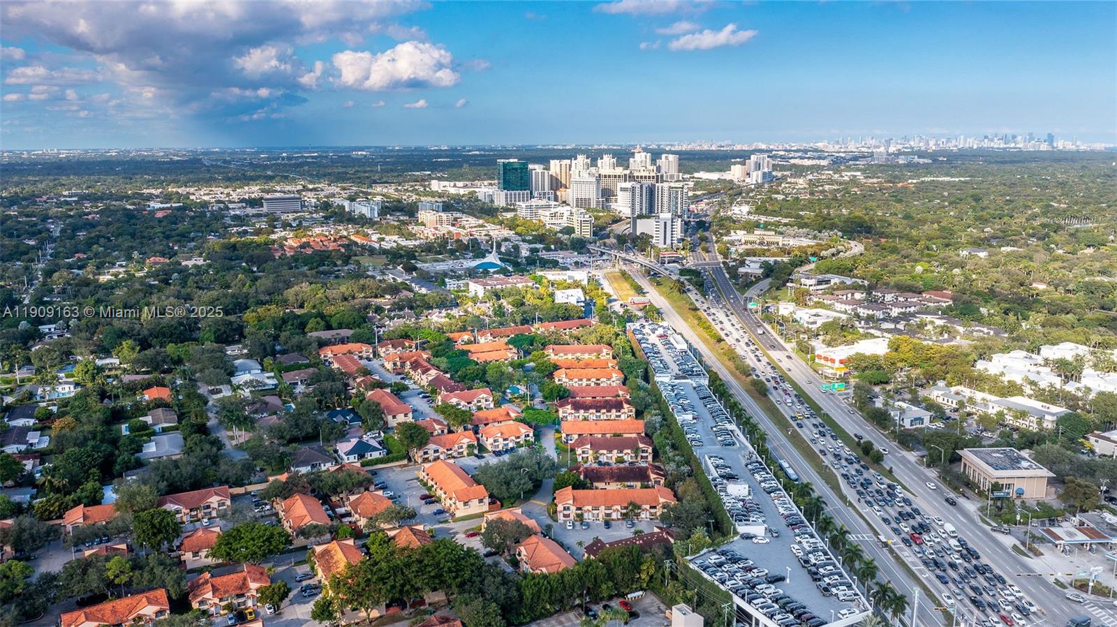 DADELAND COVE SEC 1 - Residential