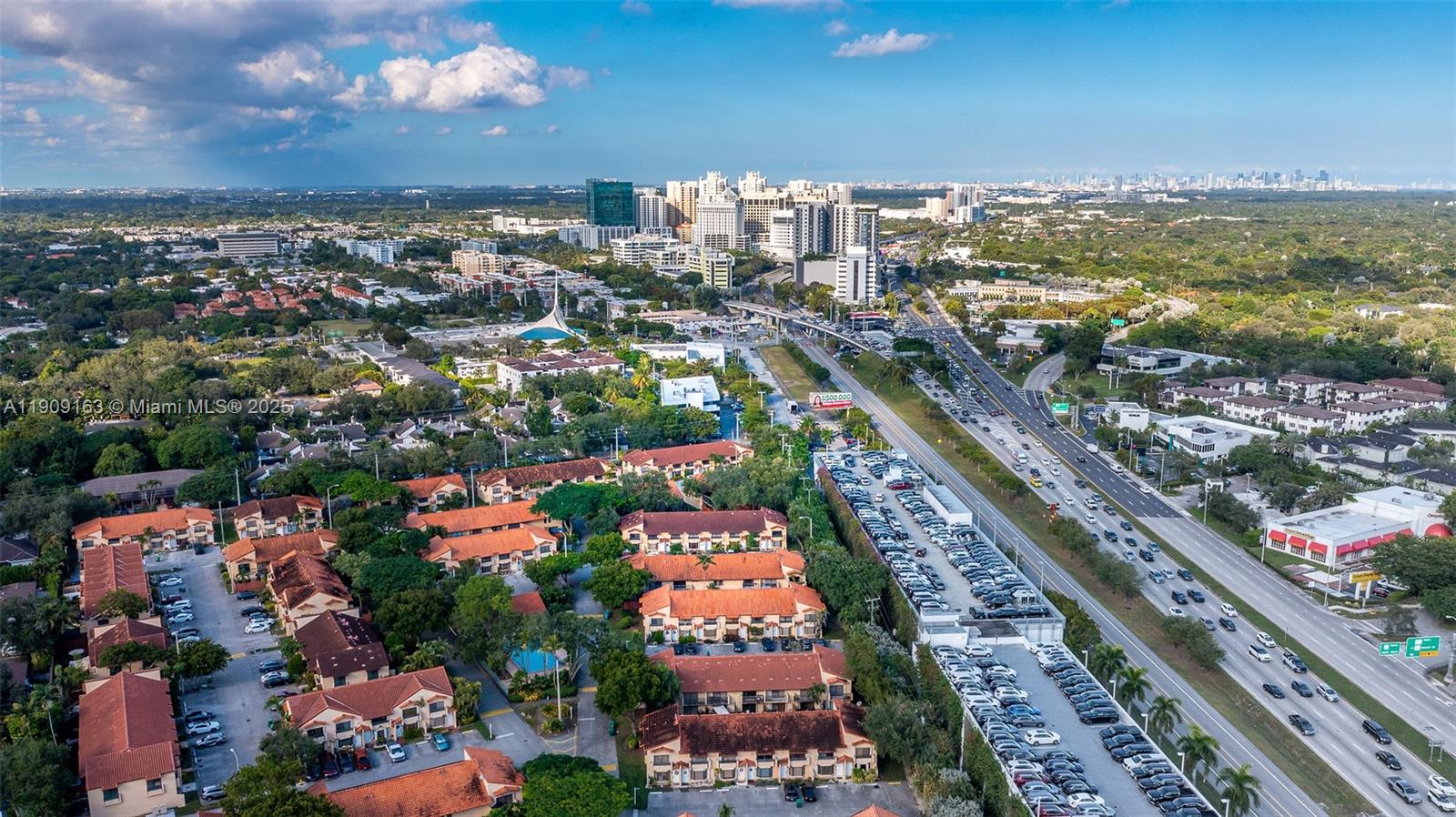 DADELAND COVE SEC 1 - Residential