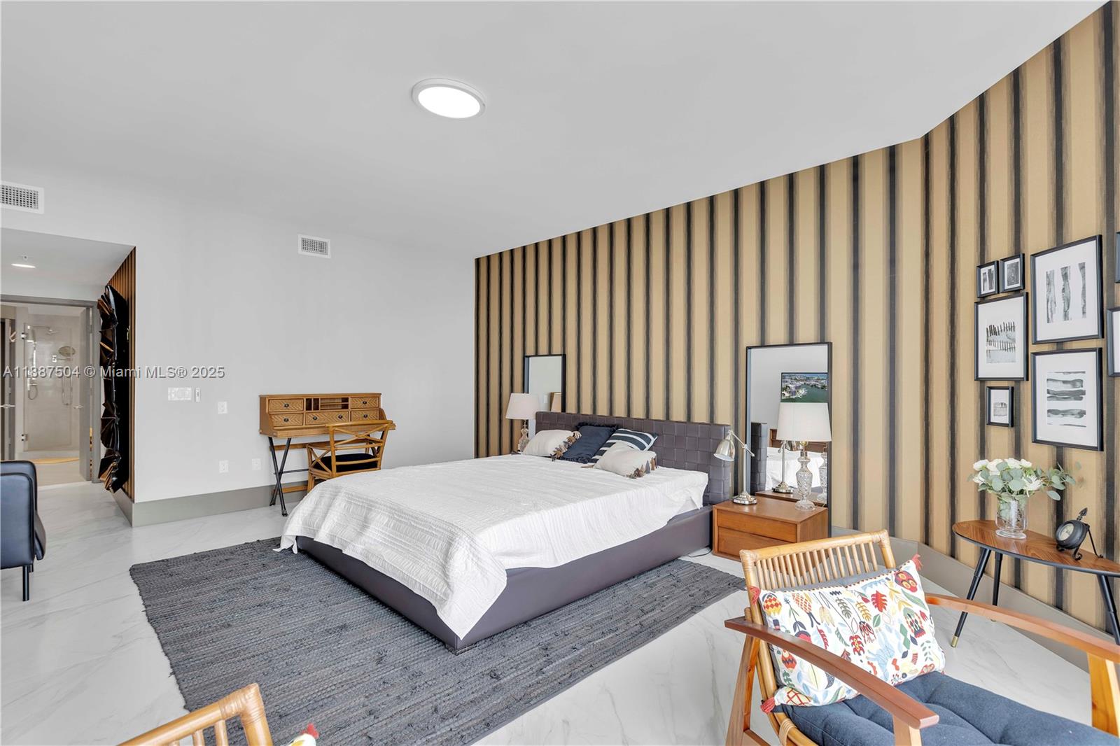MARINA PALMS RESIDENCES S - Residential Lease