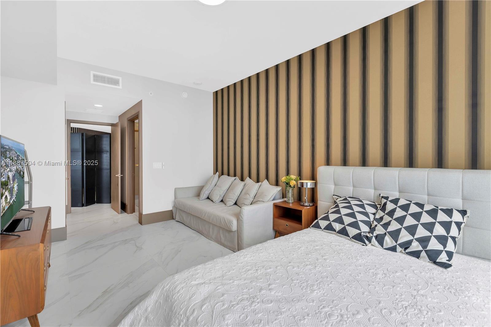 MARINA PALMS RESIDENCES S - Residential Lease