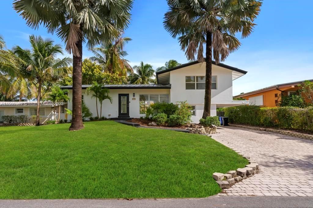 Photo of 2530 Key Largo Ln, Fort Lauderdale, FL 33312 (MLS # A11500302)