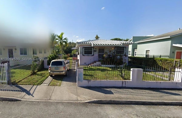 6926 NW 4TH AVE, MIAMI, FL 33150 - Image 08c9ec8fcf93d3d2a2f4ed00e206f449/4152902213