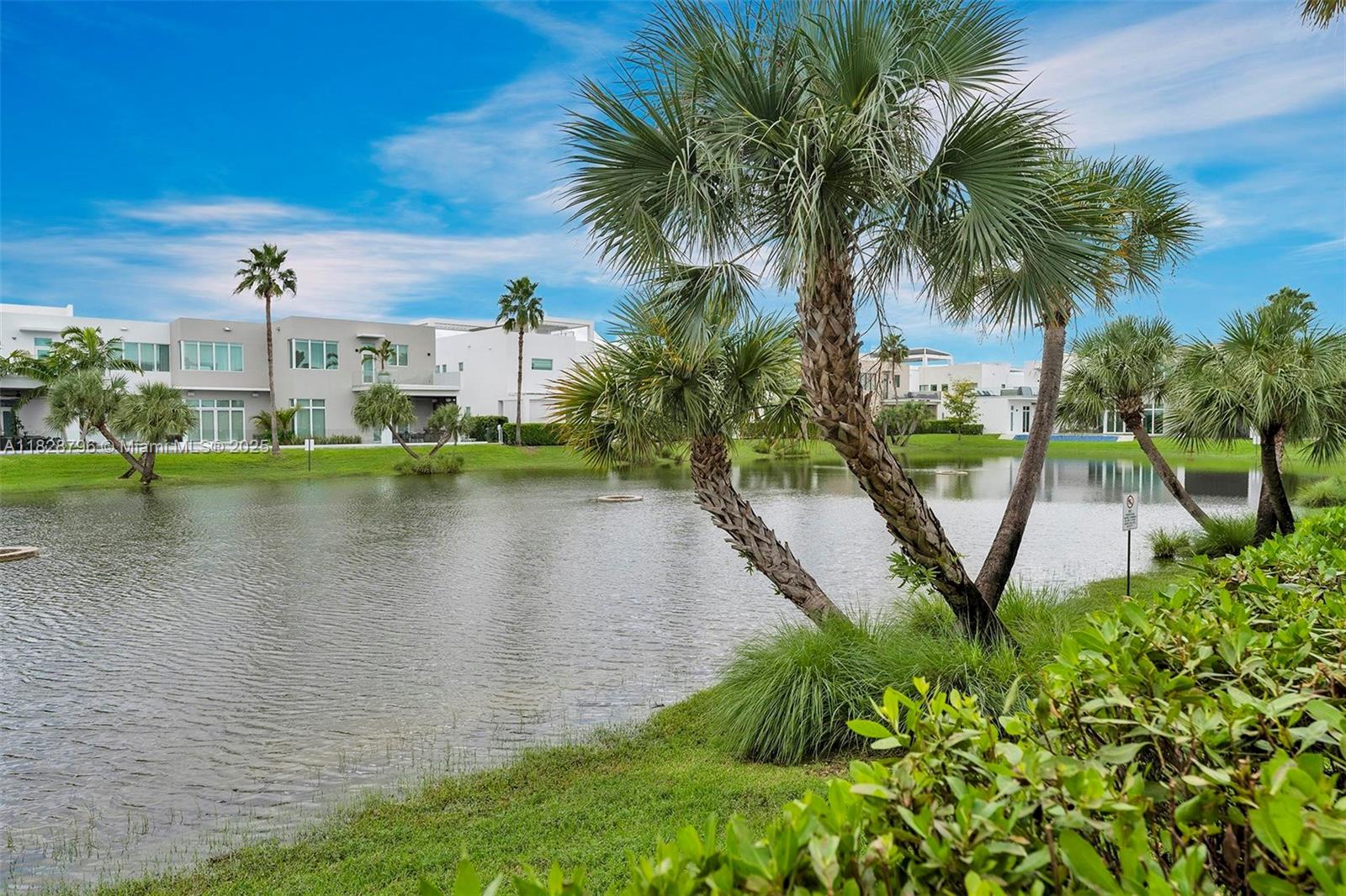 10573 NW 67th Ter