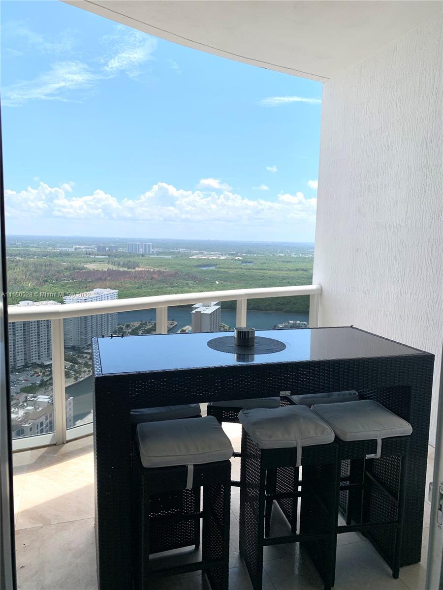 TDR TOWER I CONDO - Residential