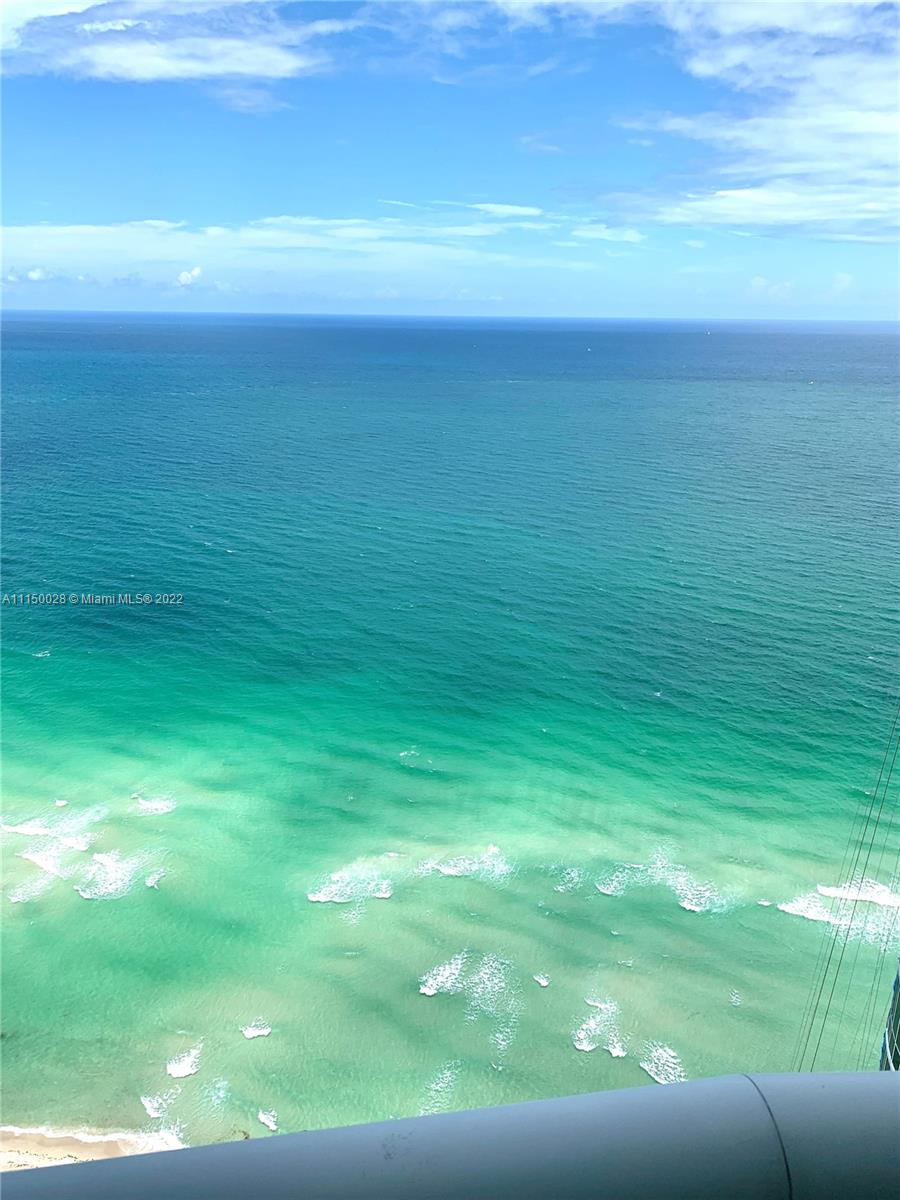 TDR TOWER I CONDO - Residential