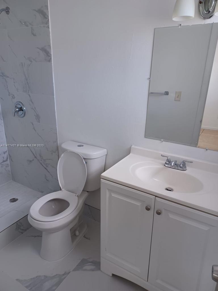 OLA CONDO - Residential Lease