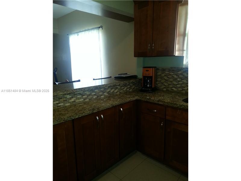 LAWRENCE ESTATE LAND CO - Residential