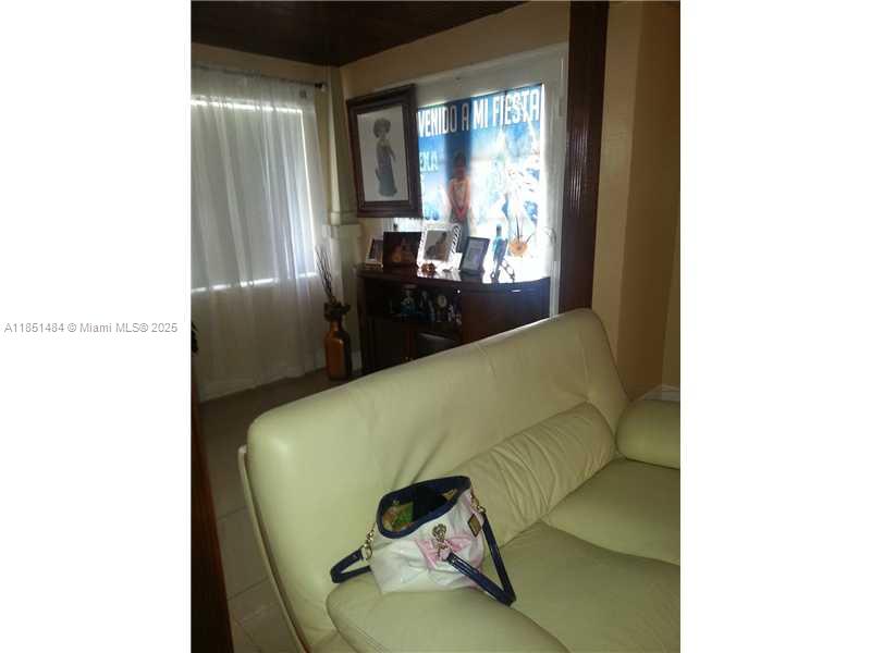 321 NW 13th Ave