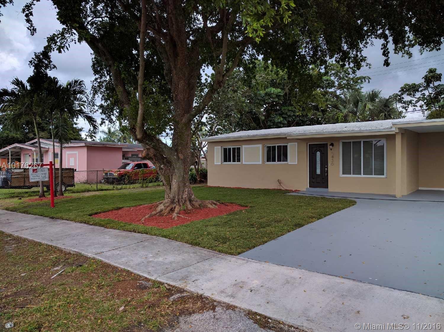 Carol City Lake Steven Es - Residential