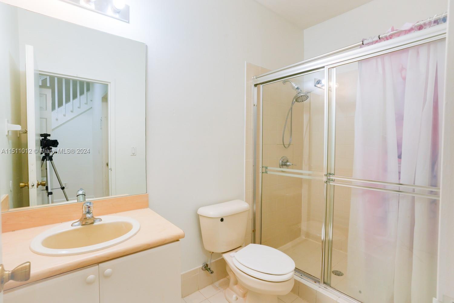SHOMA TOWNHOMES AT ROYAL - Residential