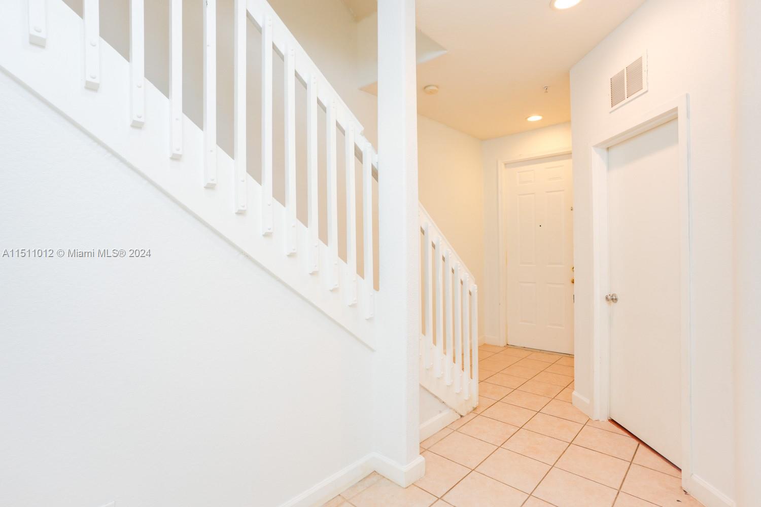 SHOMA TOWNHOMES AT ROYAL - Residential