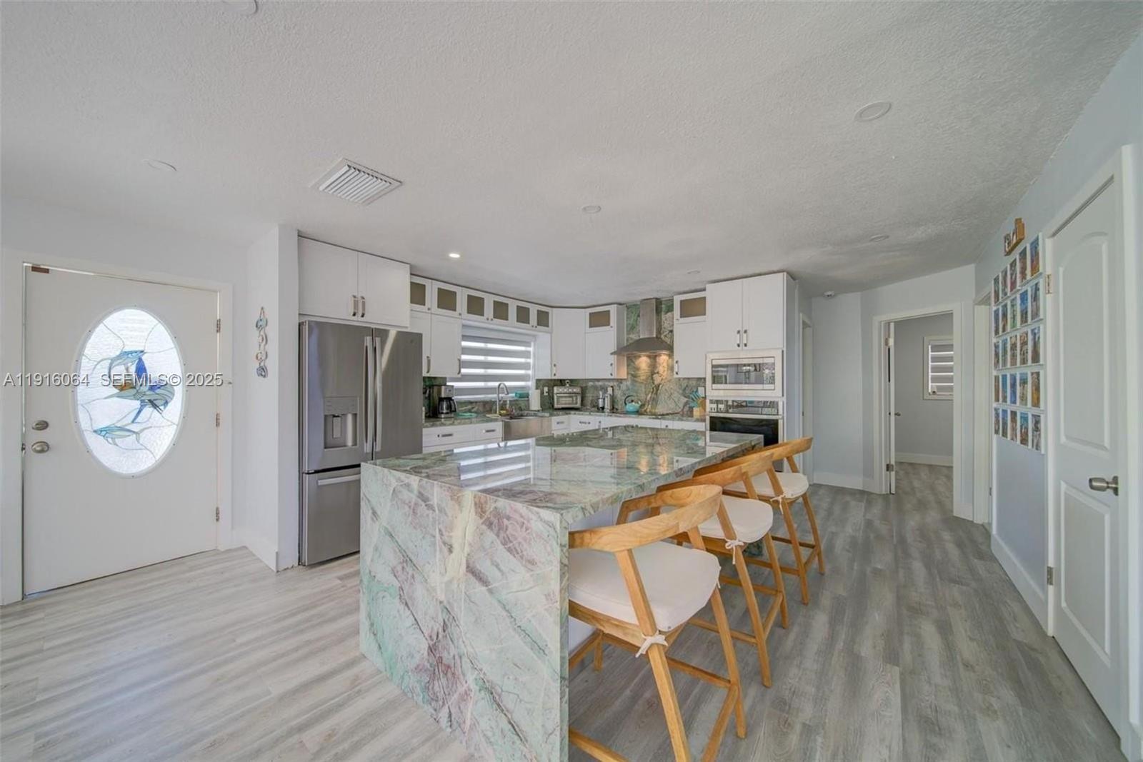 SEXTON COVES ESTATES - Residential Lease