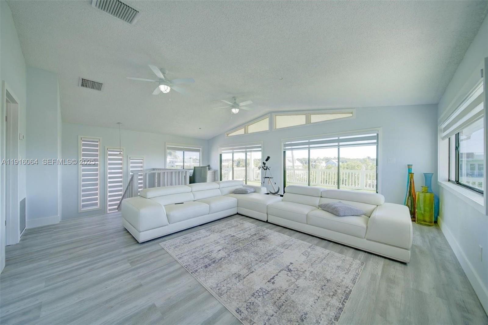 SEXTON COVES ESTATES - Residential Lease