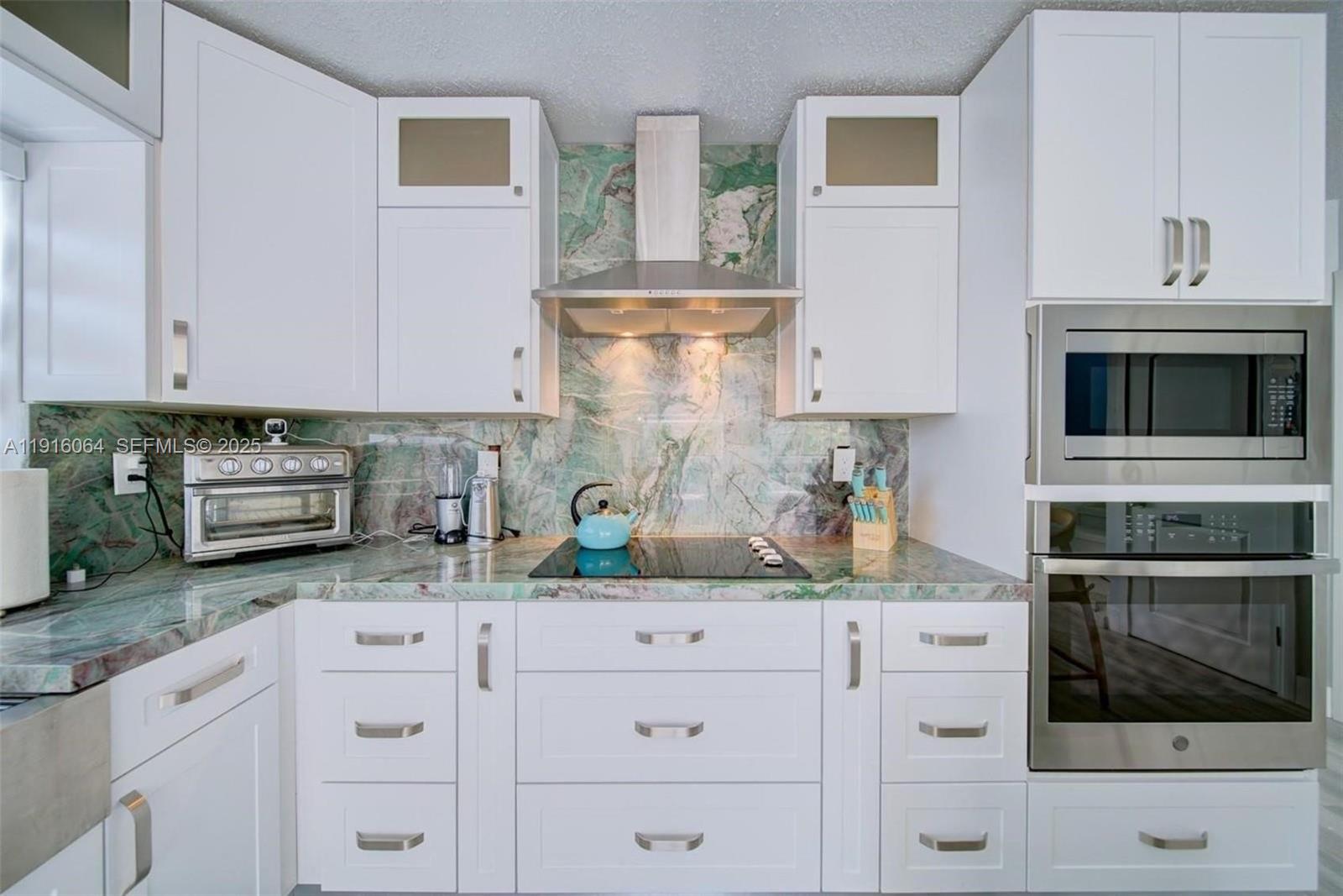 SEXTON COVES ESTATES - Residential Lease