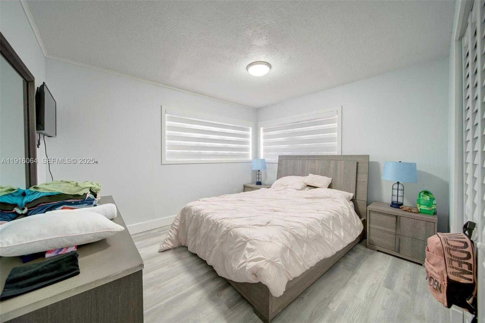 SEXTON COVES ESTATES - Residential Lease