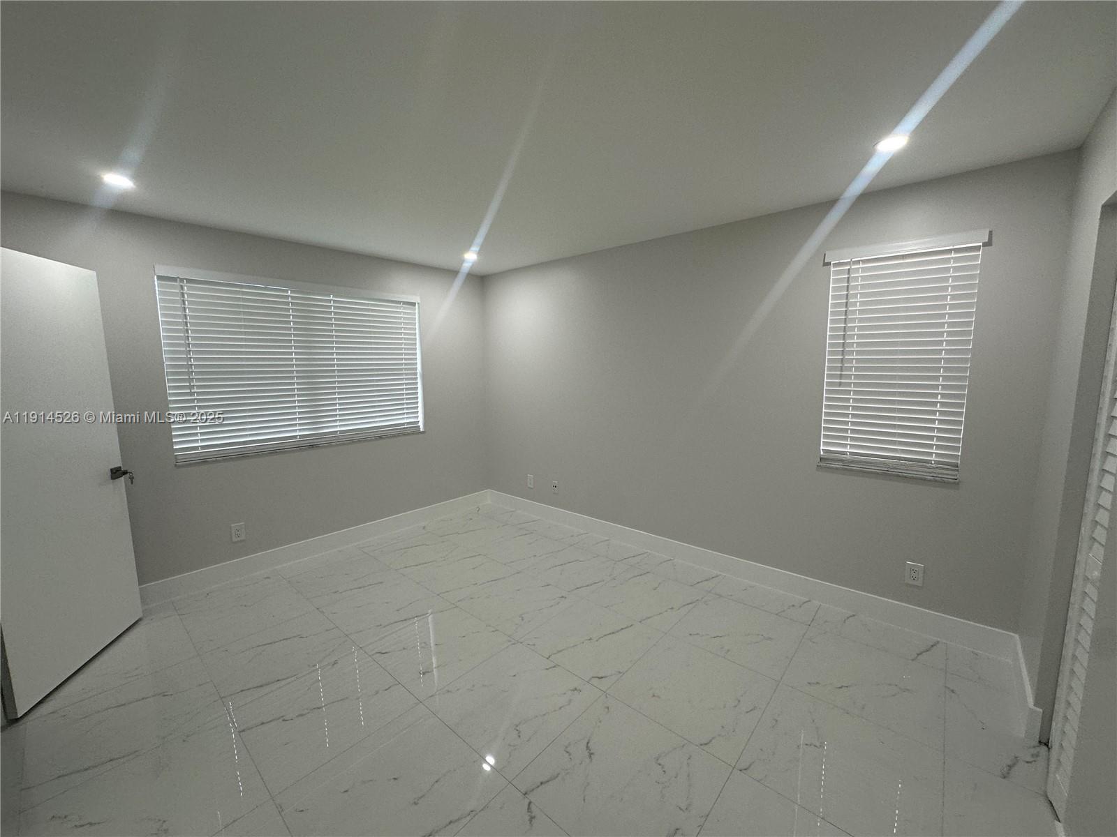 Las Verdes @ Grand Palms - Residential Lease