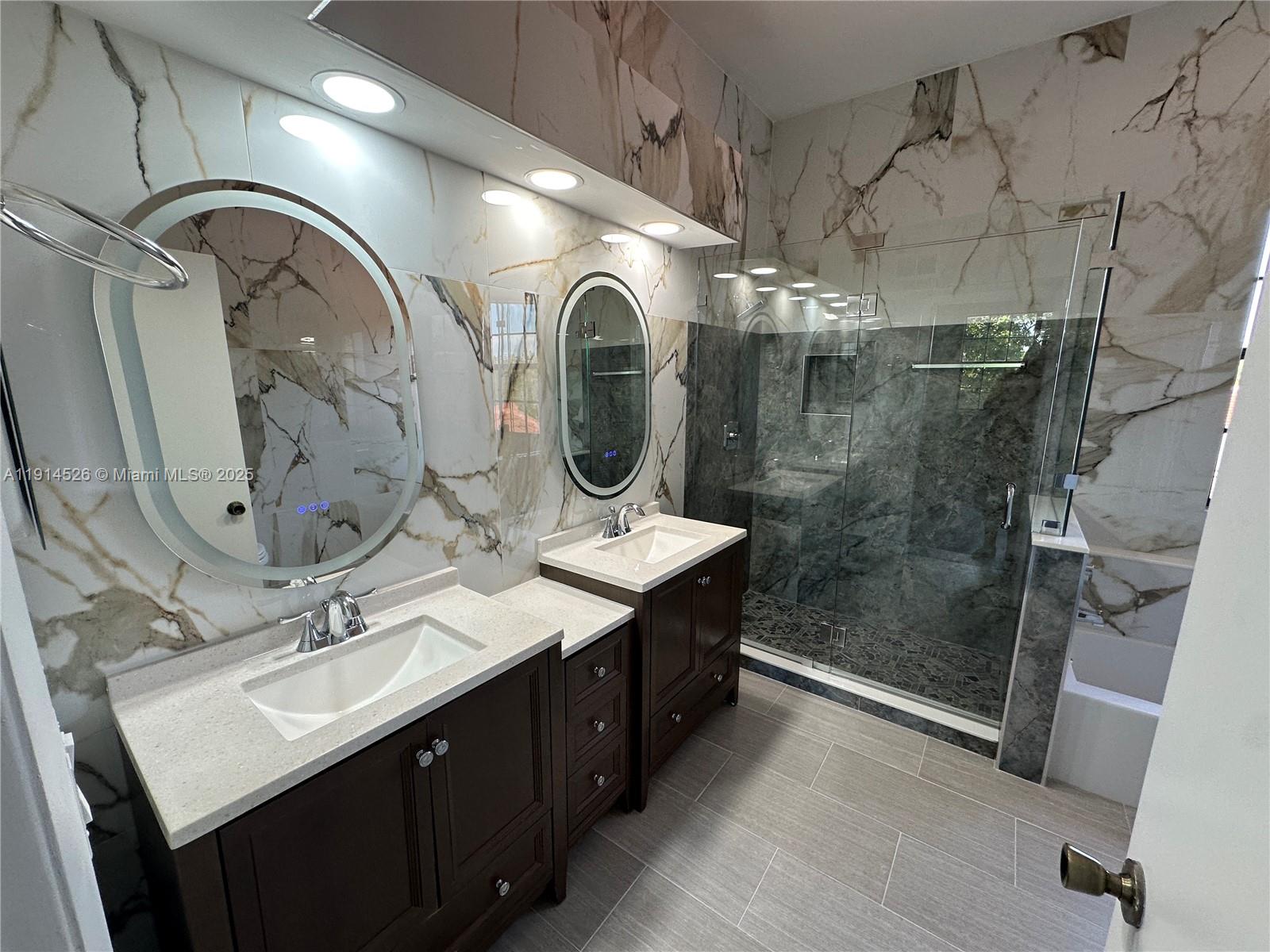 Las Verdes @ Grand Palms - Residential Lease