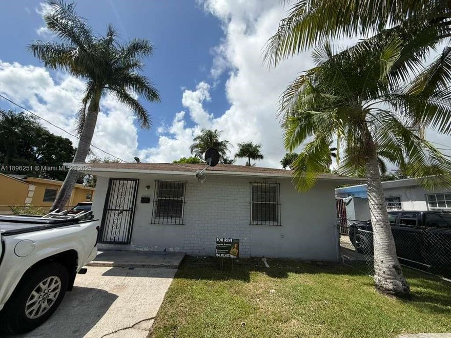 Unit just updated and ready for new tenants, proof of income required, clean background and 3 months to move in.
