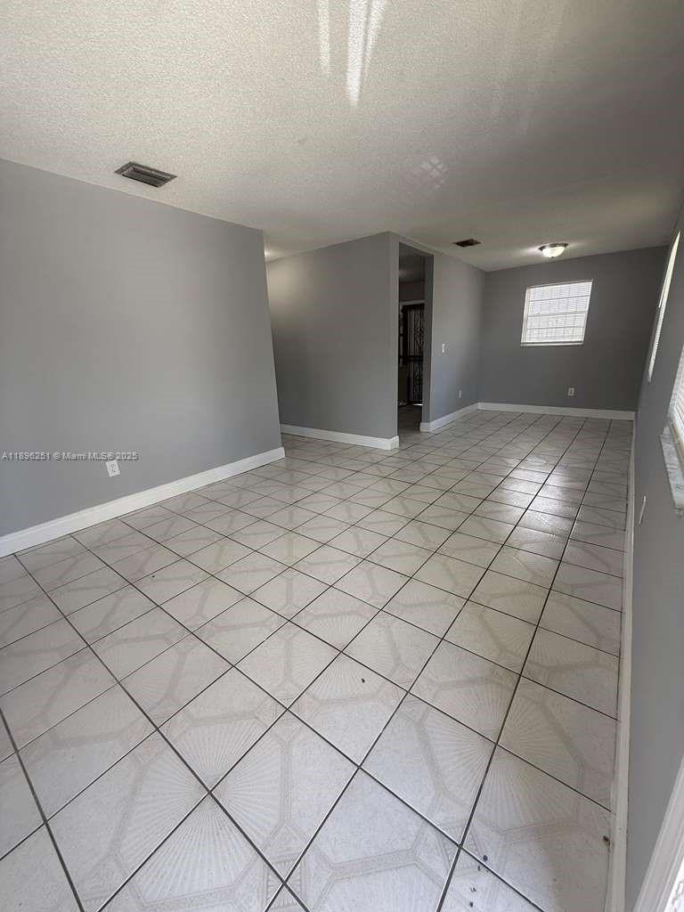GRIFFIN GARDENS PL - Residential Lease