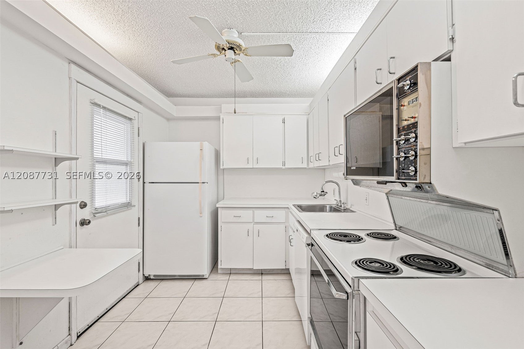 3301 N Country Club Dr 208