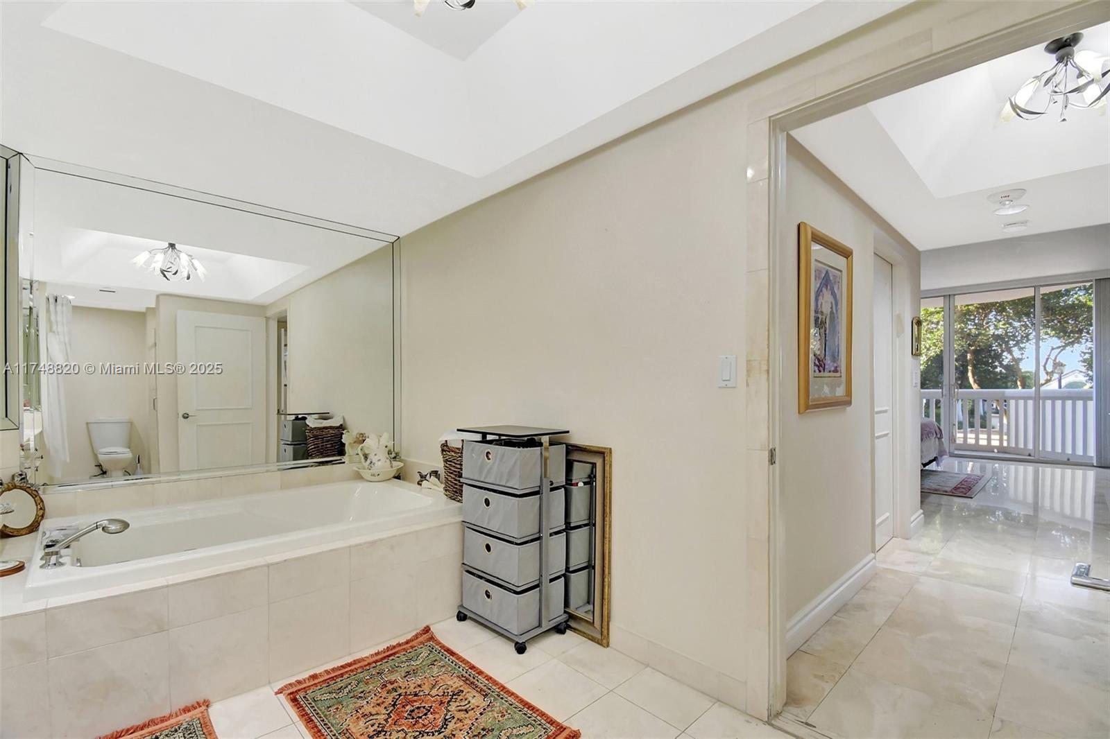 WILLIAMS ISLAND - Residential