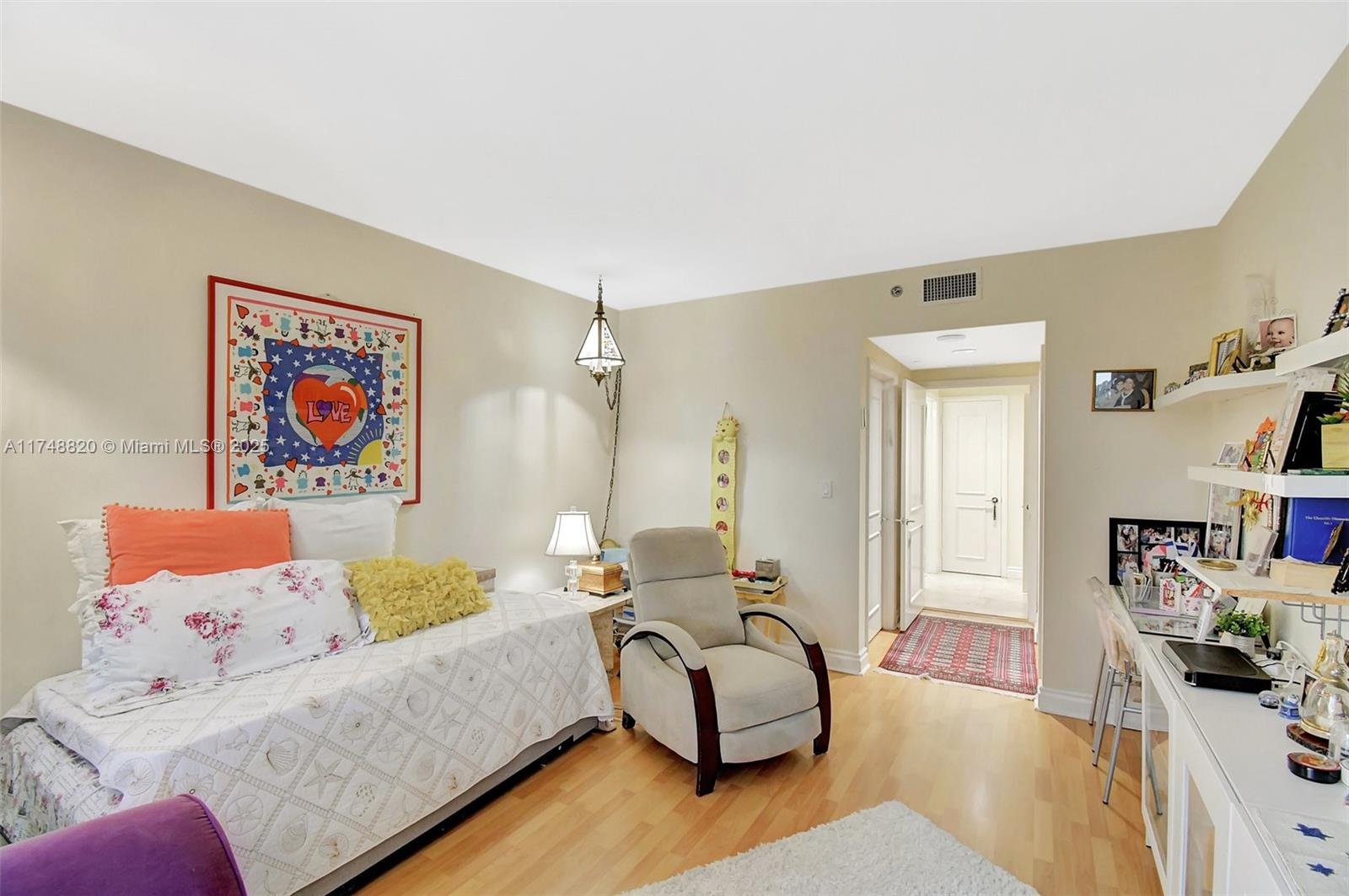 WILLIAMS ISLAND - Residential