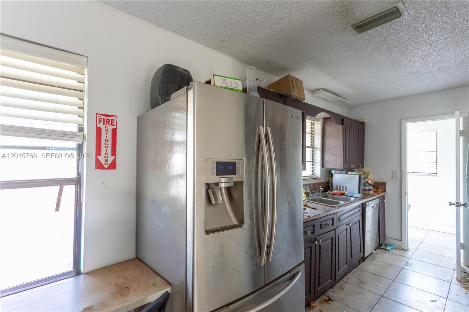 NORTH HOLLYWOOD - Residential Income