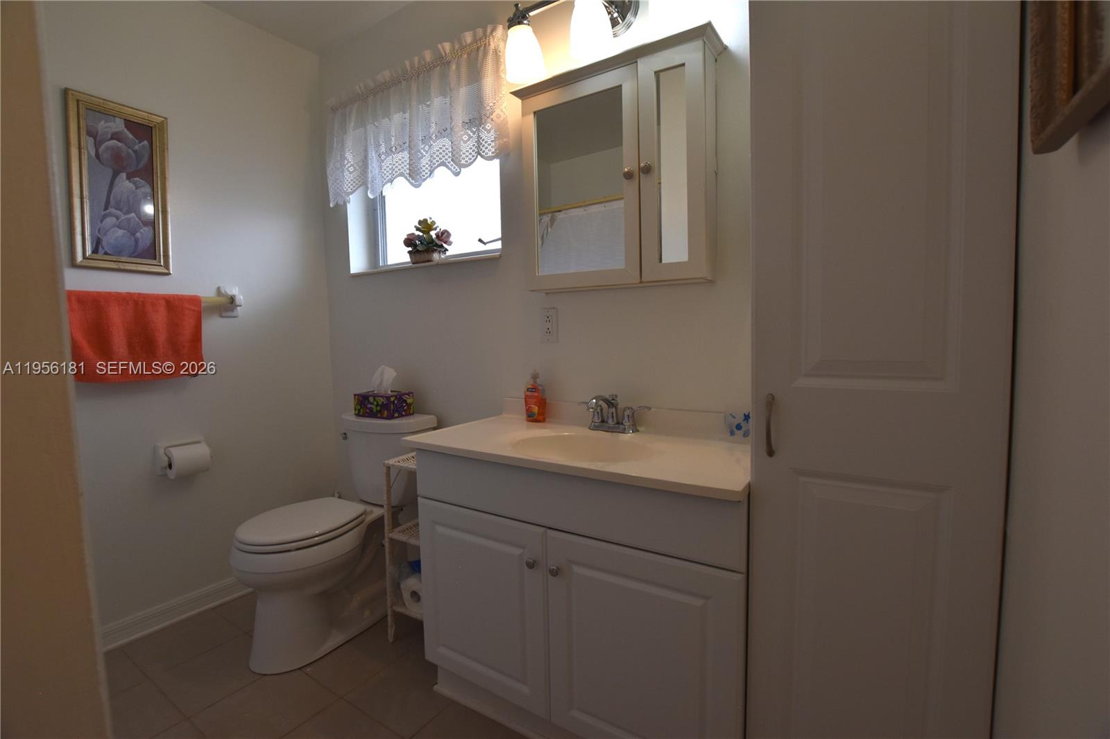 CRESTHAVEN VILLAS 16 COND - Residential