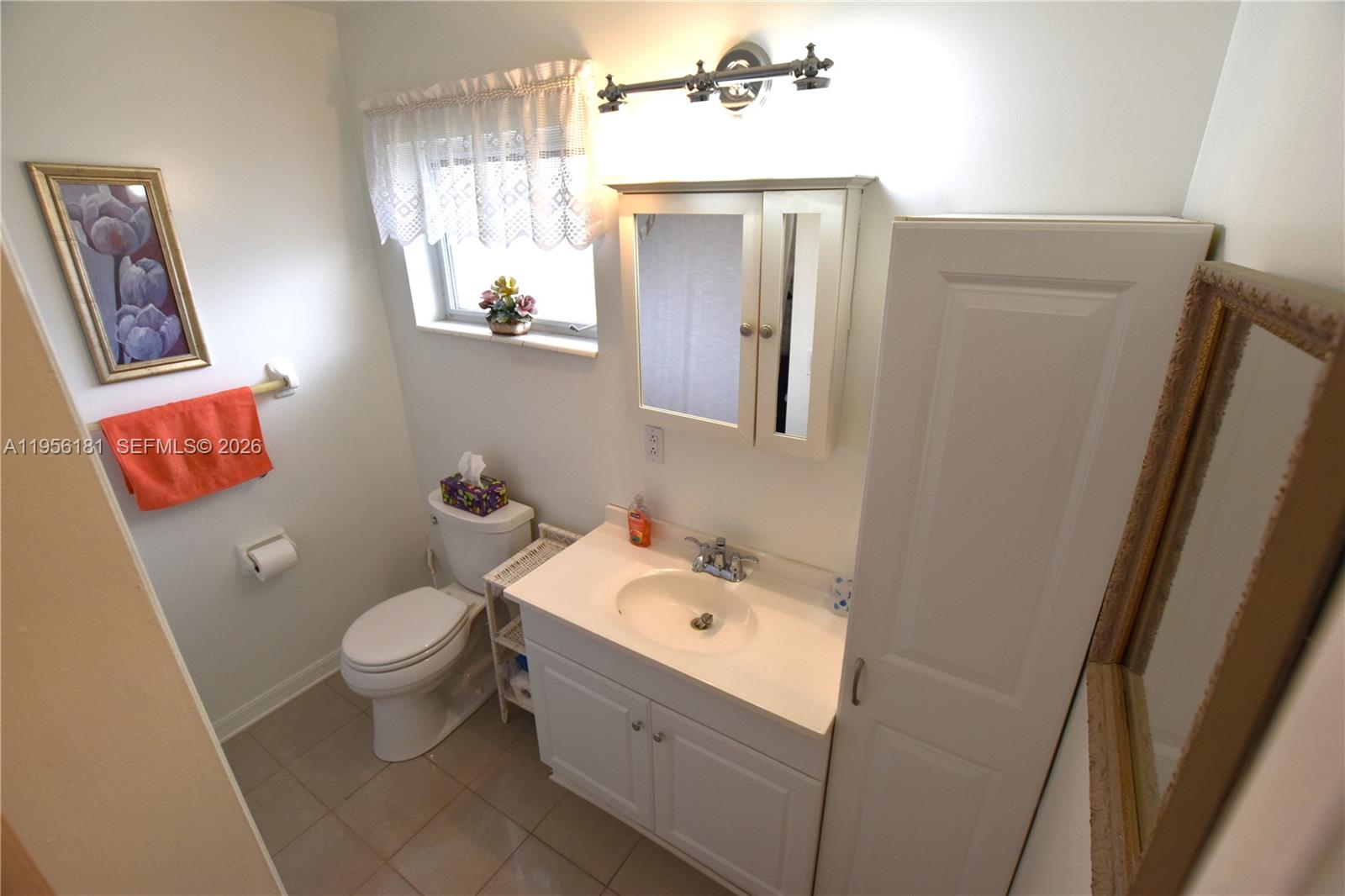 CRESTHAVEN VILLAS 16 COND - Residential